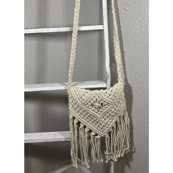 Women's White Macrame Boho Purse With Tassels Shoulder Purse/Bag - Picture 1 of 7
